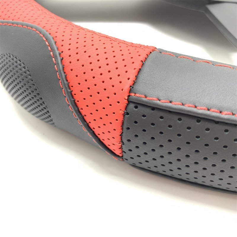 Wholesale Universal Breathable Anti-slip Protector Genuine Leather Car Steering Wheel Cover Man For Car Interior Decoration