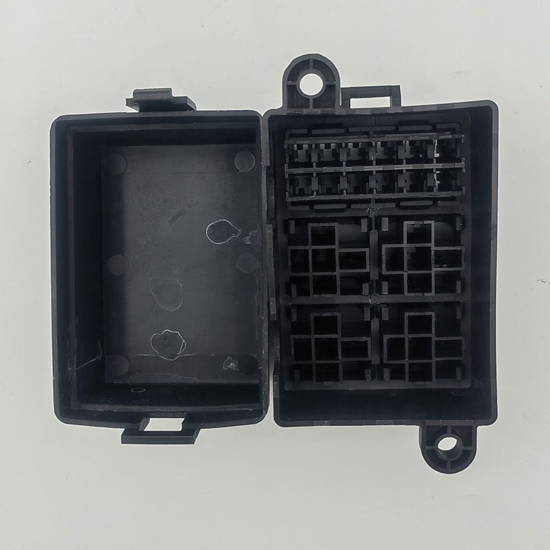 Automotive 6 Way Fuse Box Relay Module with 4 Relay Sockets Fuse Electrical Boxes