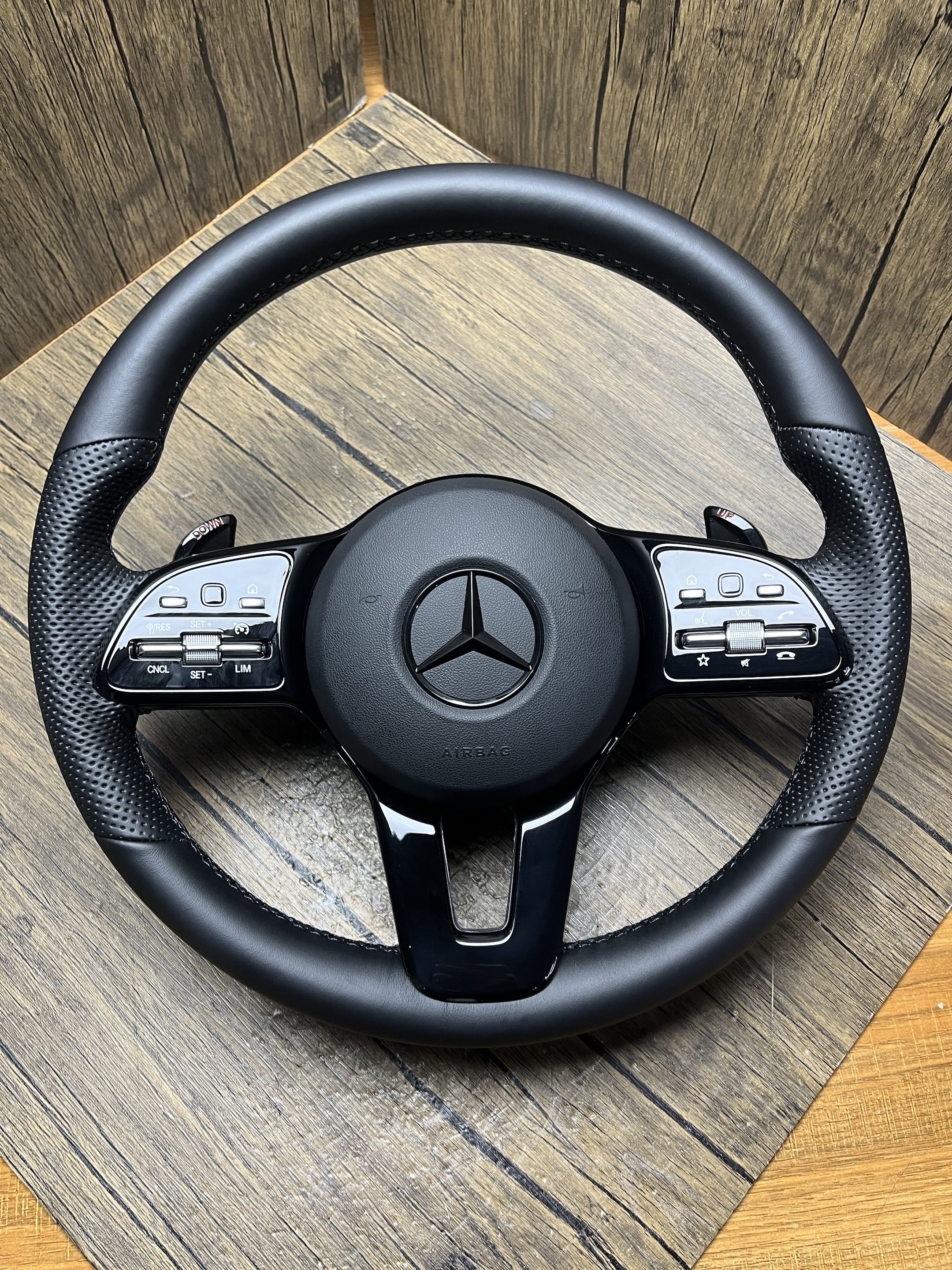 With Piano Black Trim Half Alcantara Carbon LED Steering Wheel for Mercedes Benz W204 W205 W213 W211 W221 X166 GLC X253 G63 AMG
