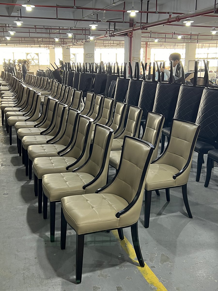 Factory Supplier High Back Wood Chair Leather Wooden Upholstery Restaurant Dinning Table and Chair Manufacturer