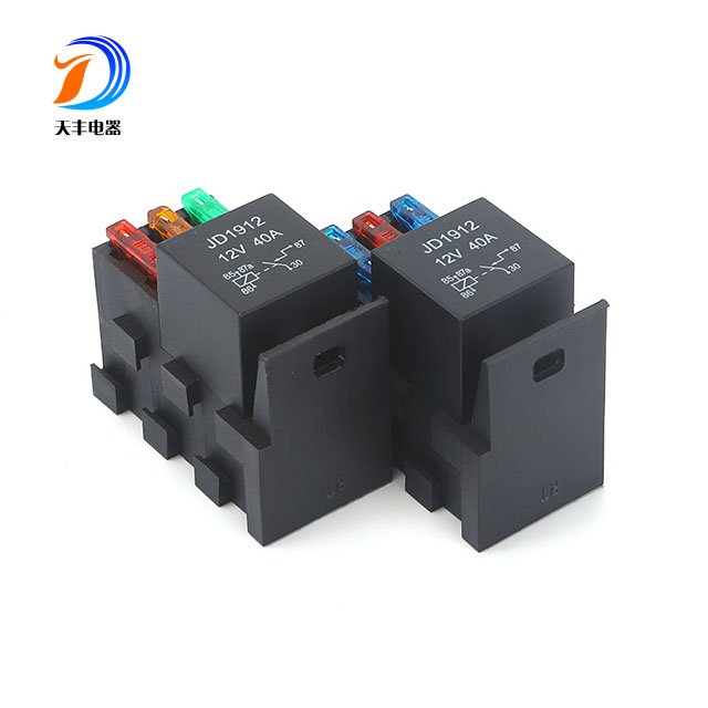 12V 40A Fuse and Relay Mix Holder