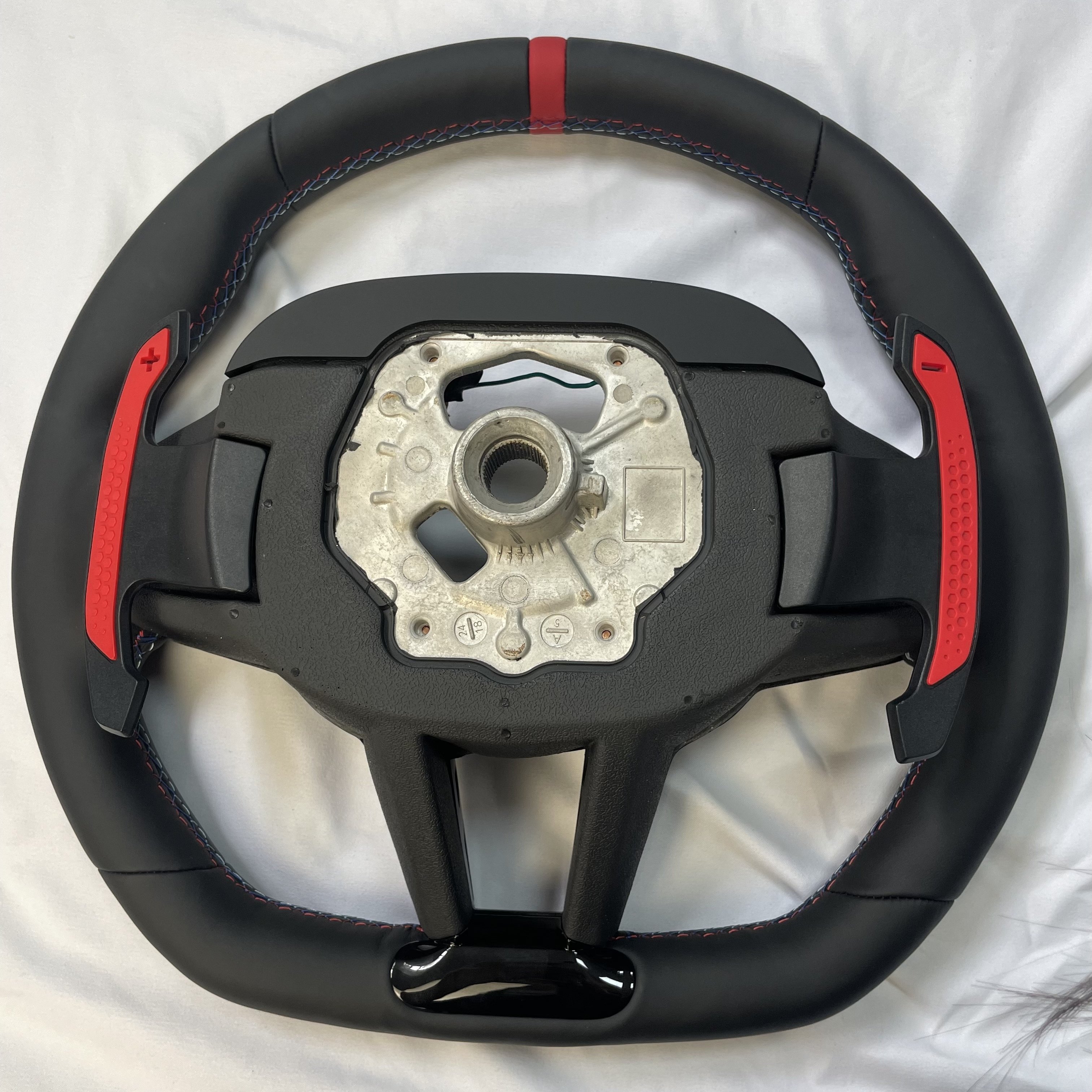 For old updated new 2025 M4 carbon fiber steering wheel FOR G30 G31G26 G03 G04 G07
