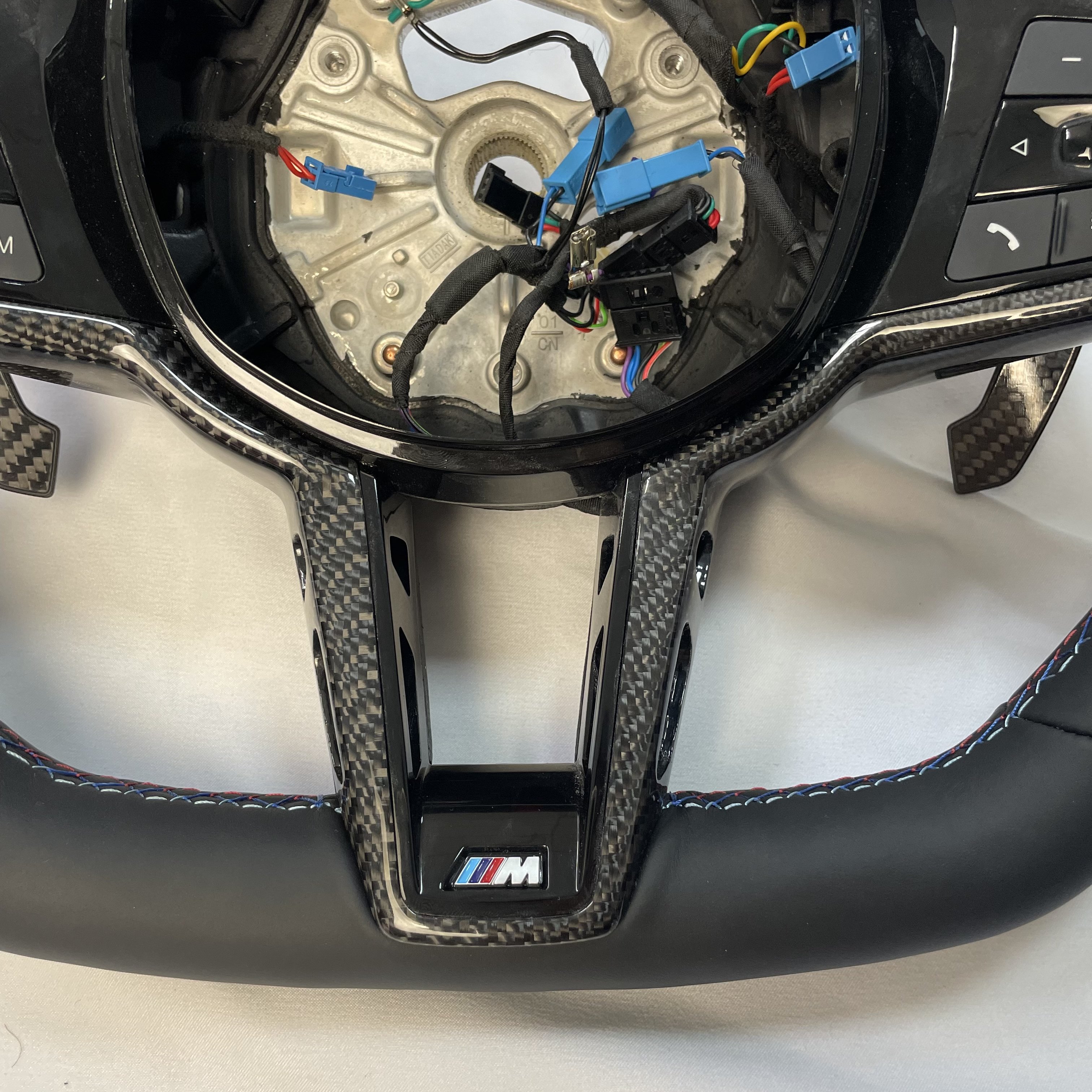 For old updated new 2025 M4 carbon fiber steering wheel FOR G30 G31G26 G03 G04 G07