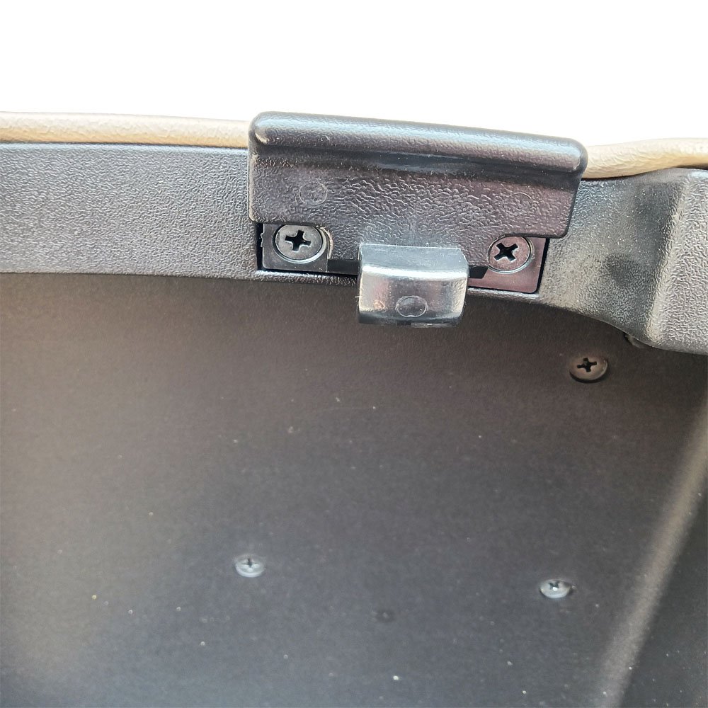 High Quality Factory Sale Auto Parts Armrest Box Top Cover MPV73-ABC-000588 Auto Parts for Mitsubishi Pajero V73