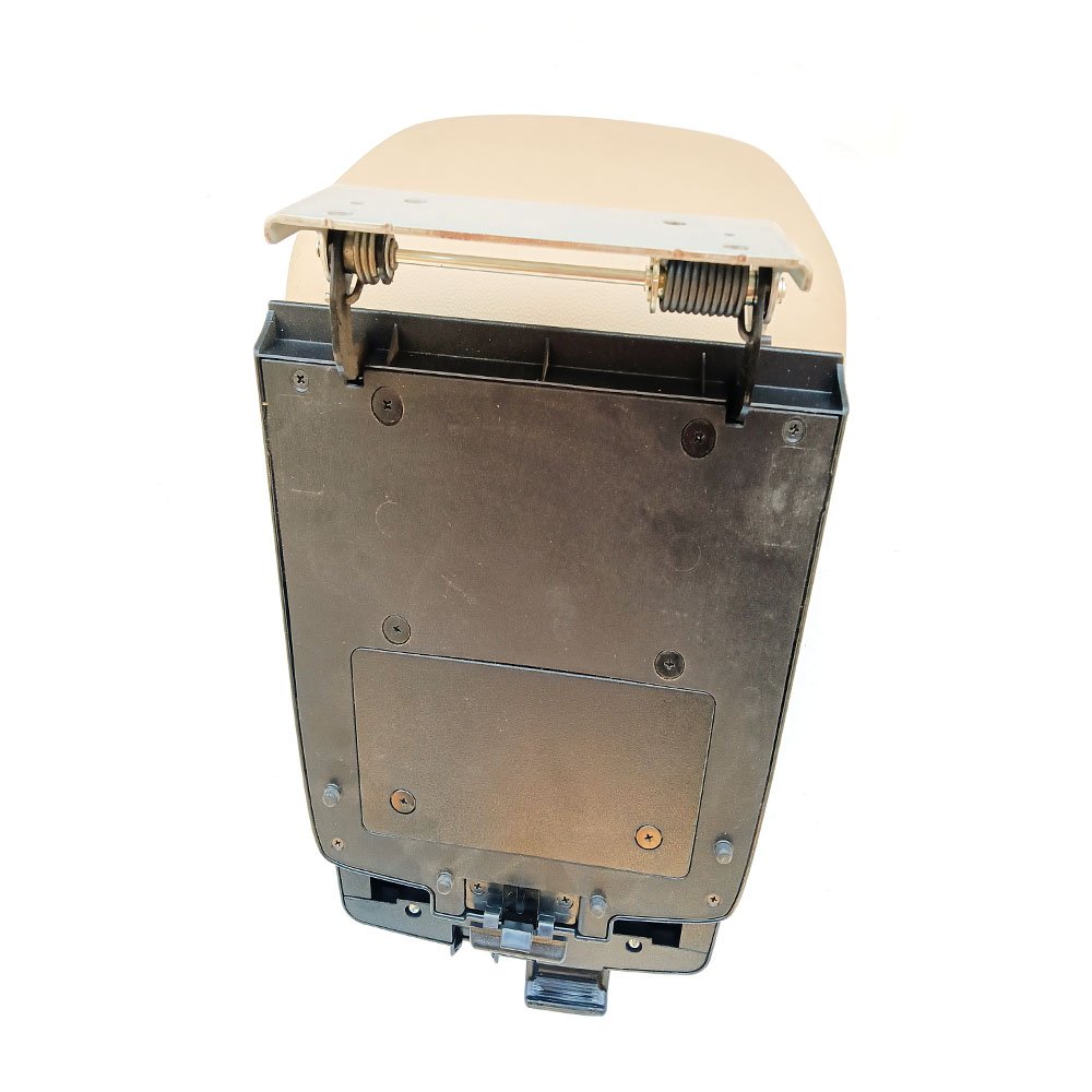 High Quality Factory Sale Auto Parts Armrest Box Top Cover MPV73-ABC-000588 Auto Parts for Mitsubishi Pajero V73