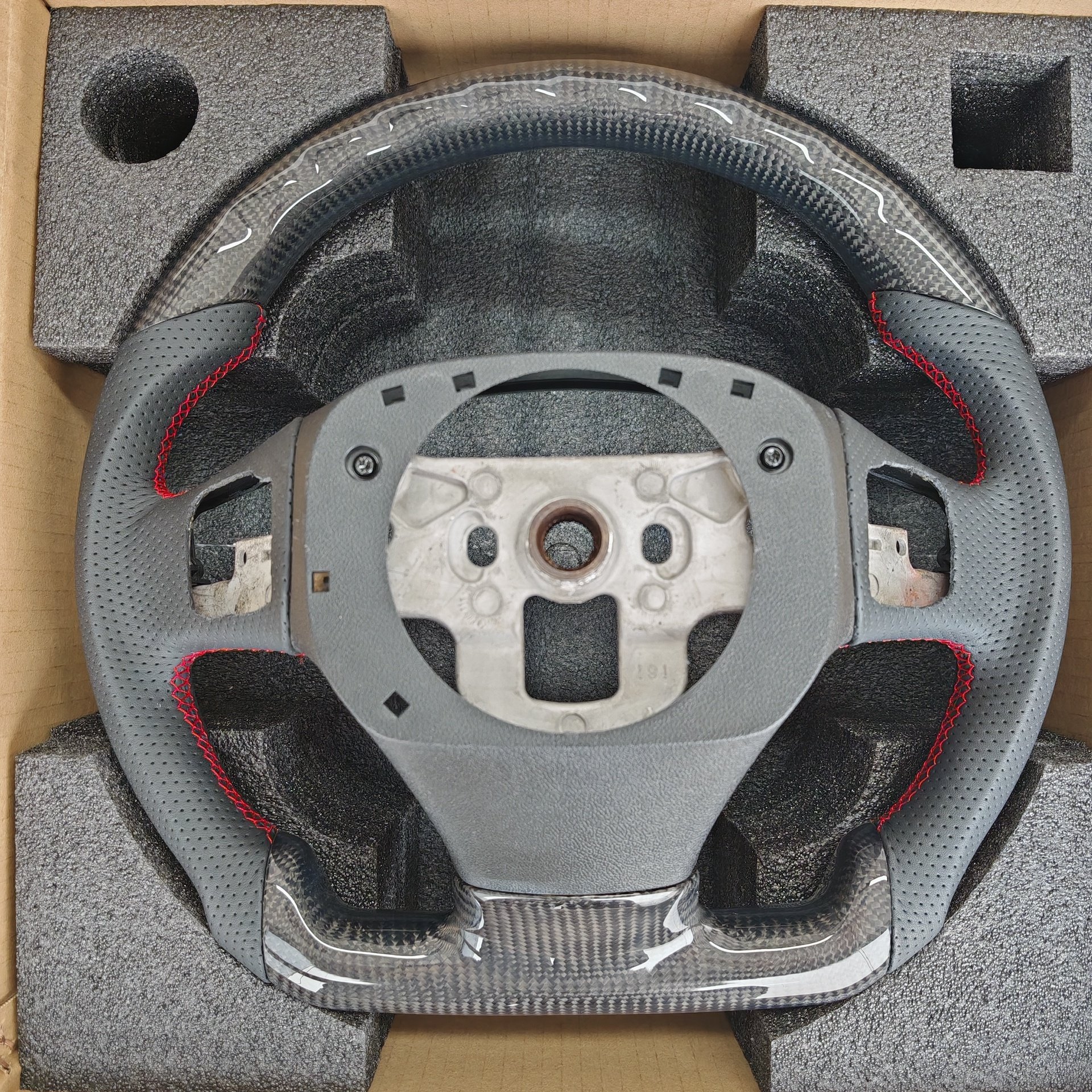 For Chevrolet Corvette C6 2012 2013 Interior Accessories For Cars Custom Sport Carbon Fiber Perforated Leather Steering Wheels
