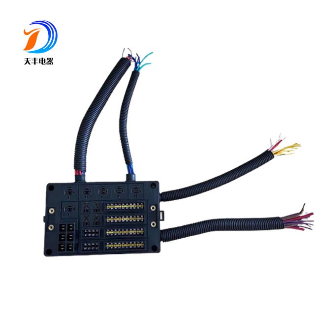 New Free Combination Universal Fuse and Relay Control Box Kit for Automotive Car Truck Marine Boat