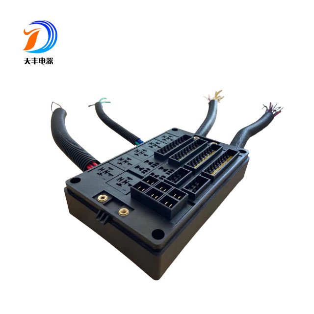New Free Combination Universal Fuse and Relay Control Box Kit for Automotive Car Truck Marine Boat