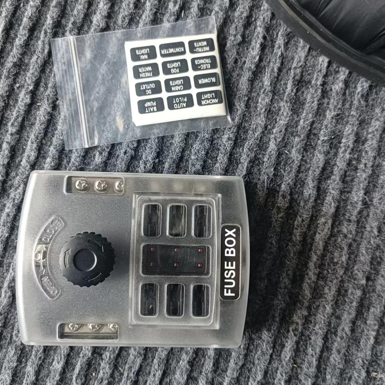 Factory Source Auto Fuse Box AN498-H10A Bolts for Auto Fuse Holder Relay Box Auto Fuse Components