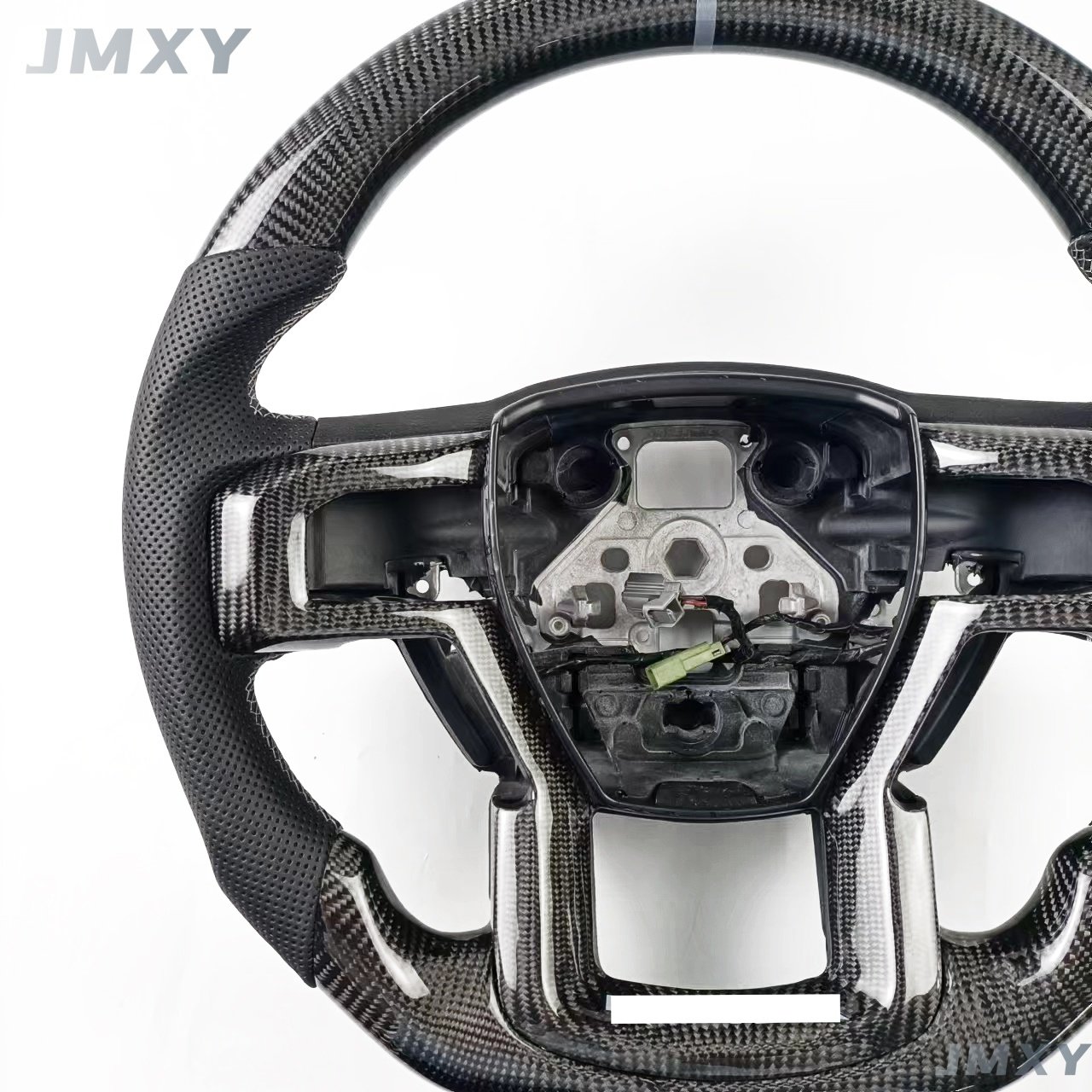 The car interior sports carbon fiber steering wheel is suitable for the Ford Raptor F150 steering wheel.
