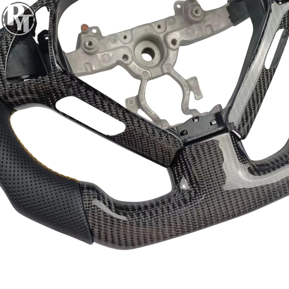 Hot sale car interior accessories carbon fiber sports steering wheel for Infiniti G35 G37 Q50 Q60 FX35 QX70