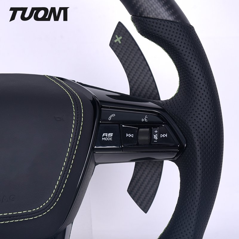 Custom Matte Carbon Fiber Car Steering Wheel Suitable For Audi RS6 C8 With Led Display