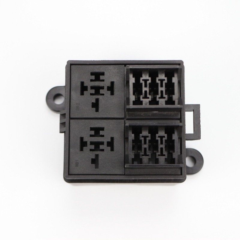 Four-Way Free Assembly Fuse Relay Box Automotive Auto Fuse Holder