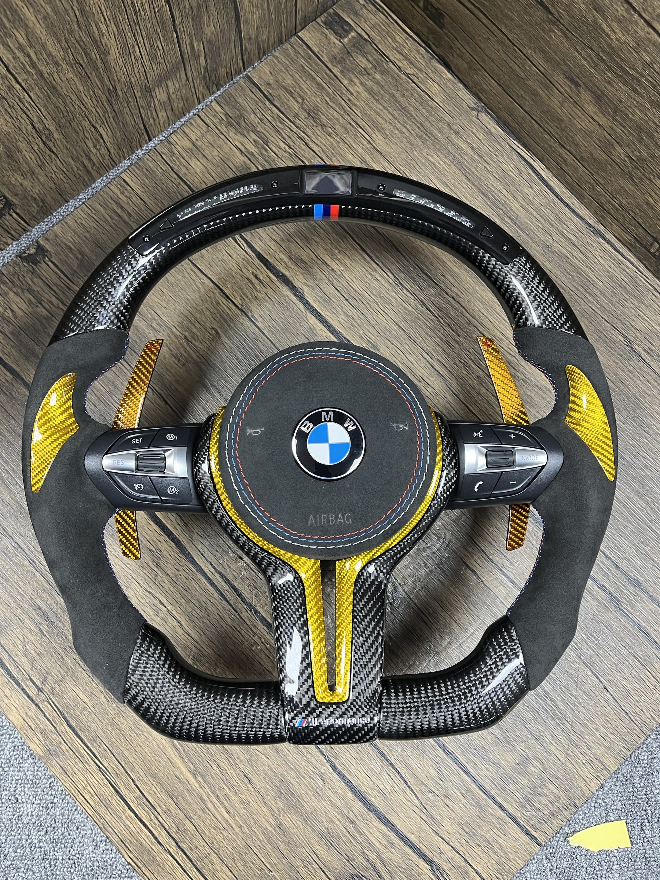 High quality Carbon fiber steering wheel for BMW steering wheels