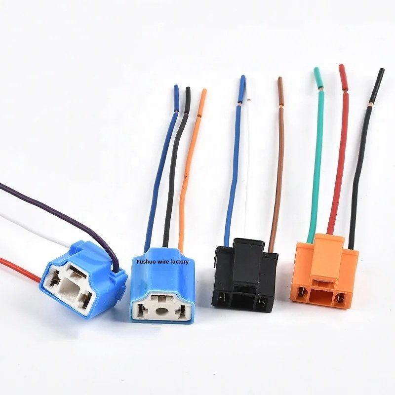 Automotive 5-hole Ceramic Socket Extension Plug Light Adapter with Harness Connected to H4 Ceramic Socket