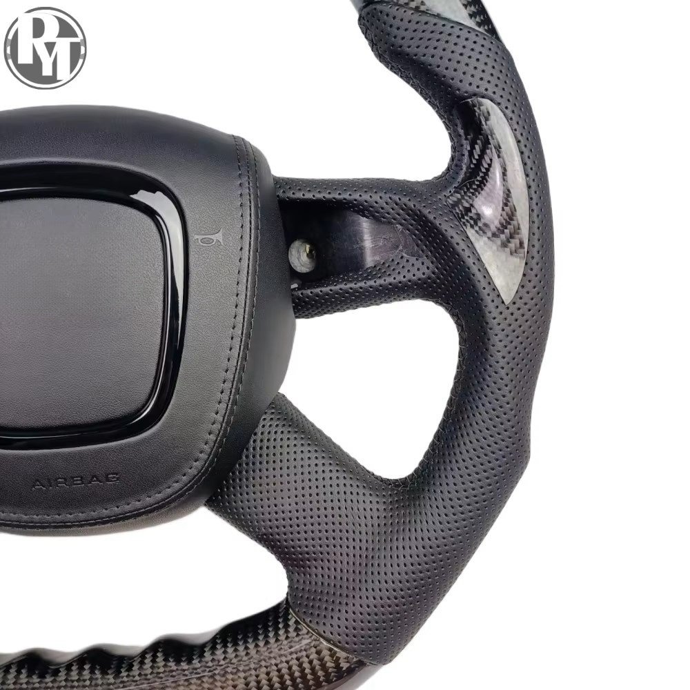 Black carbon fiber steering wheel, suitable for Audi Q5 car steering