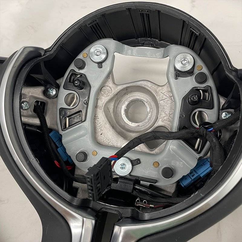 Hot selling Full Leather style Steering Wheel For BMW M3 M4 M5 F10 F15 F30 F32 E70 E90 E46 E60 steering wheel