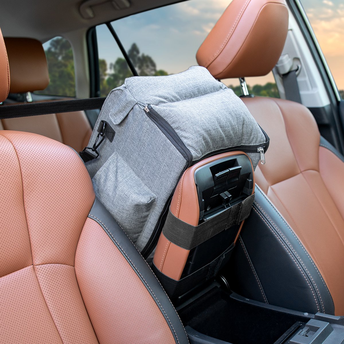 2 in 1 Center Console Dog Car Seat Armrest Pet Car Seat Portable Middle Console Dog Booster Car Seat for Small Dogs Pets