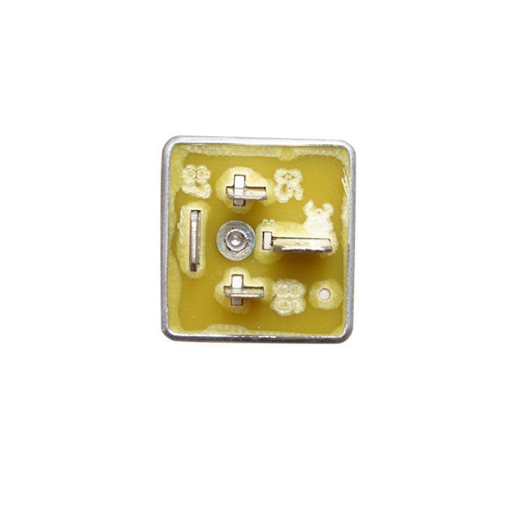Lead the Industry China Wholesale Auto Relays 81.25902.0317 Tractor Truck Central Relay with Good Quality