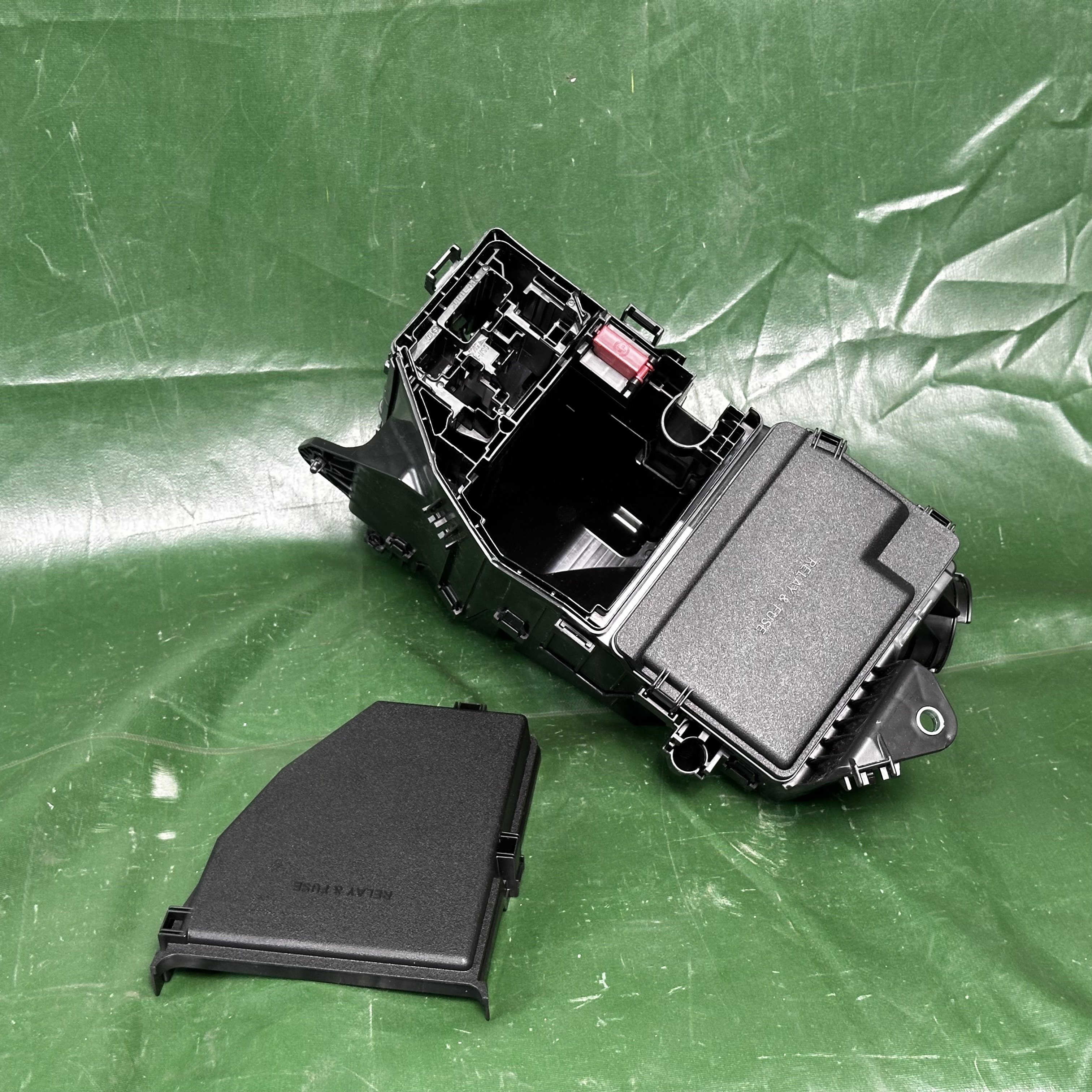 82663-08080 82662-08110 82662-08060 82741-08080 Relay Box Shell for toyota SIENNA