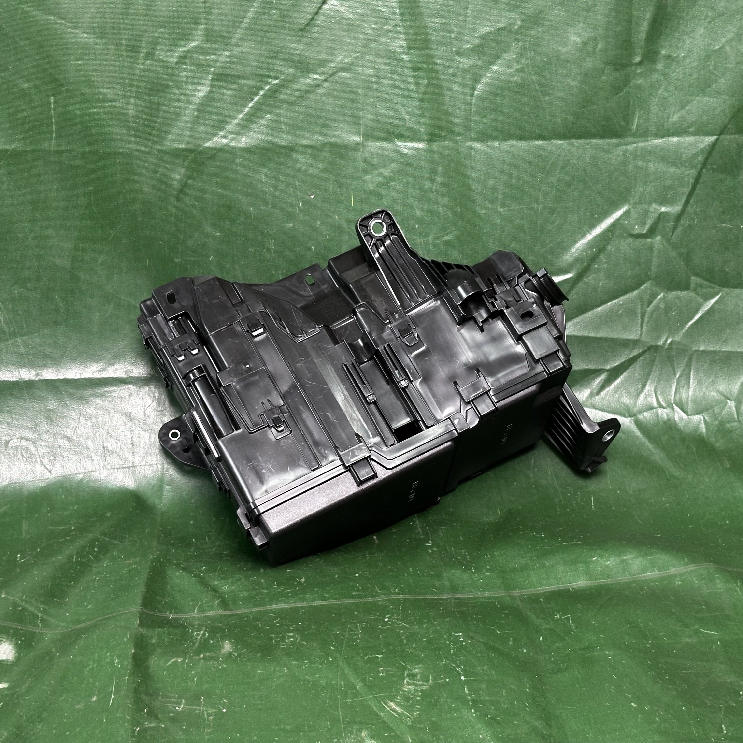 82663-08080 82662-08110 82662-08060 82741-08080 Relay Box Shell for toyota SIENNA