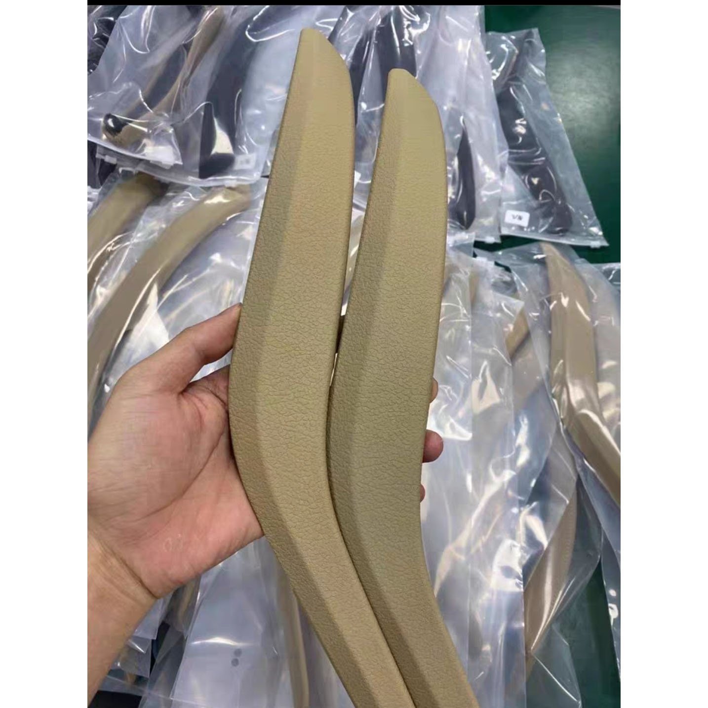 Beige Black Car Inner Door Panel Handle Left Right Cover Interior Door Armrest Pull Trim Cover for Bmw X1 E84 2010-2016