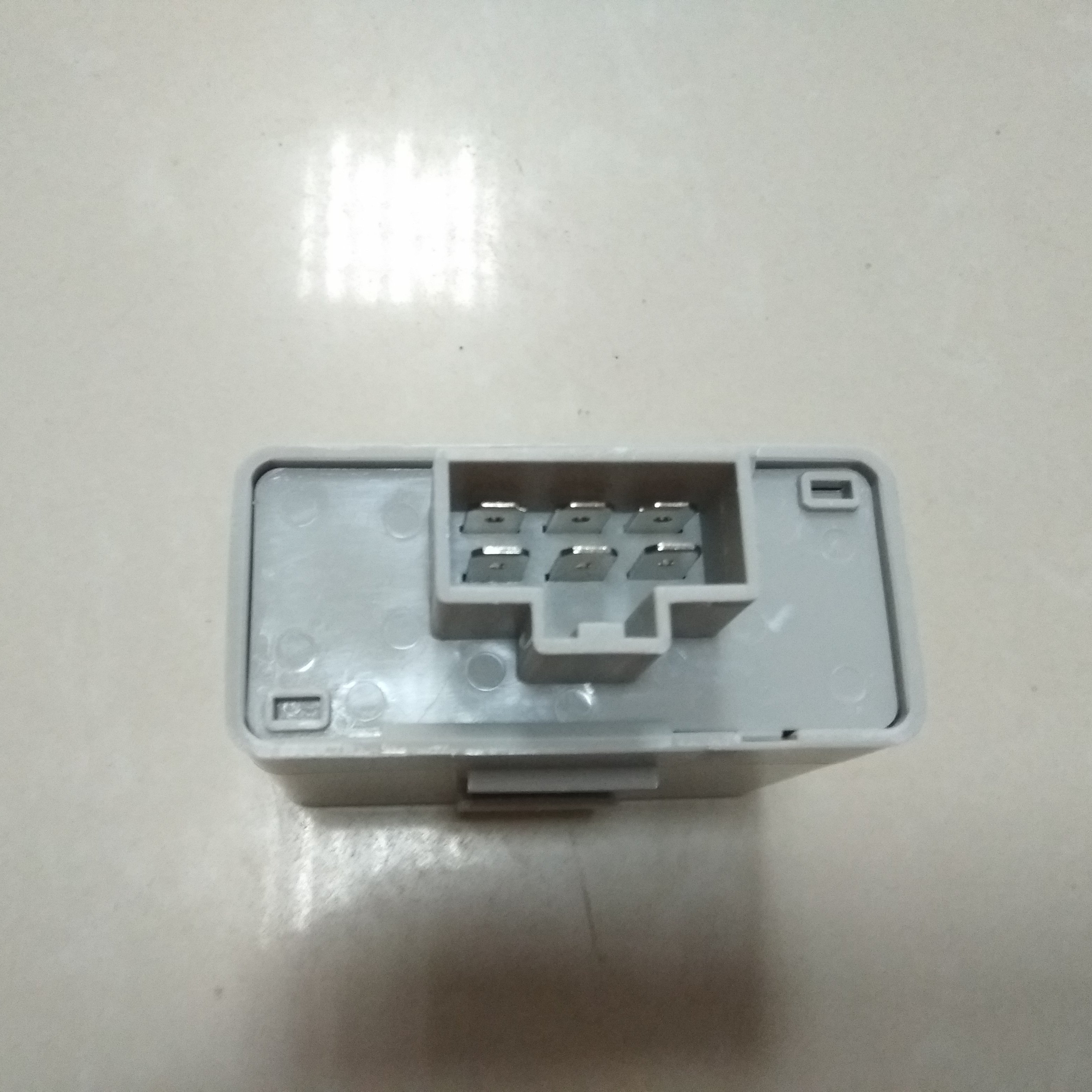 Auto Relays Truck Flasher Relay for Nisan ud 25390-00Z09 25390-00Z0B 24v 6P