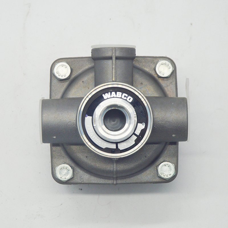 Relay Valve Super Quality and Competitive Price King Long Motor Group Auto Parts Relay Valve