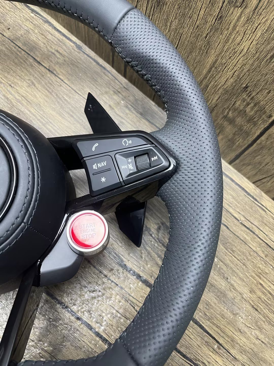 Sports Leather steering wheel For Audi steering wheel Fit For Audi A1 A3 A4 B9 A5 A6 A7 C7 Q5 S5 S9 Car Steering Wheel