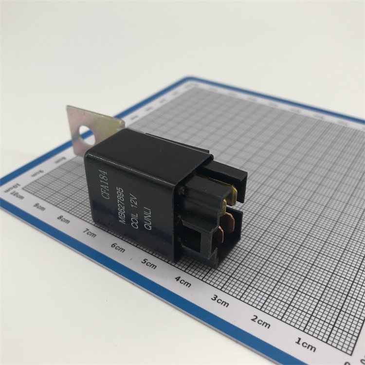 2086 Car Relay Small High Power Car Four-wheel Drive Indicator/fog Lamp/defrost Heater Automobile Relay 24v 30a