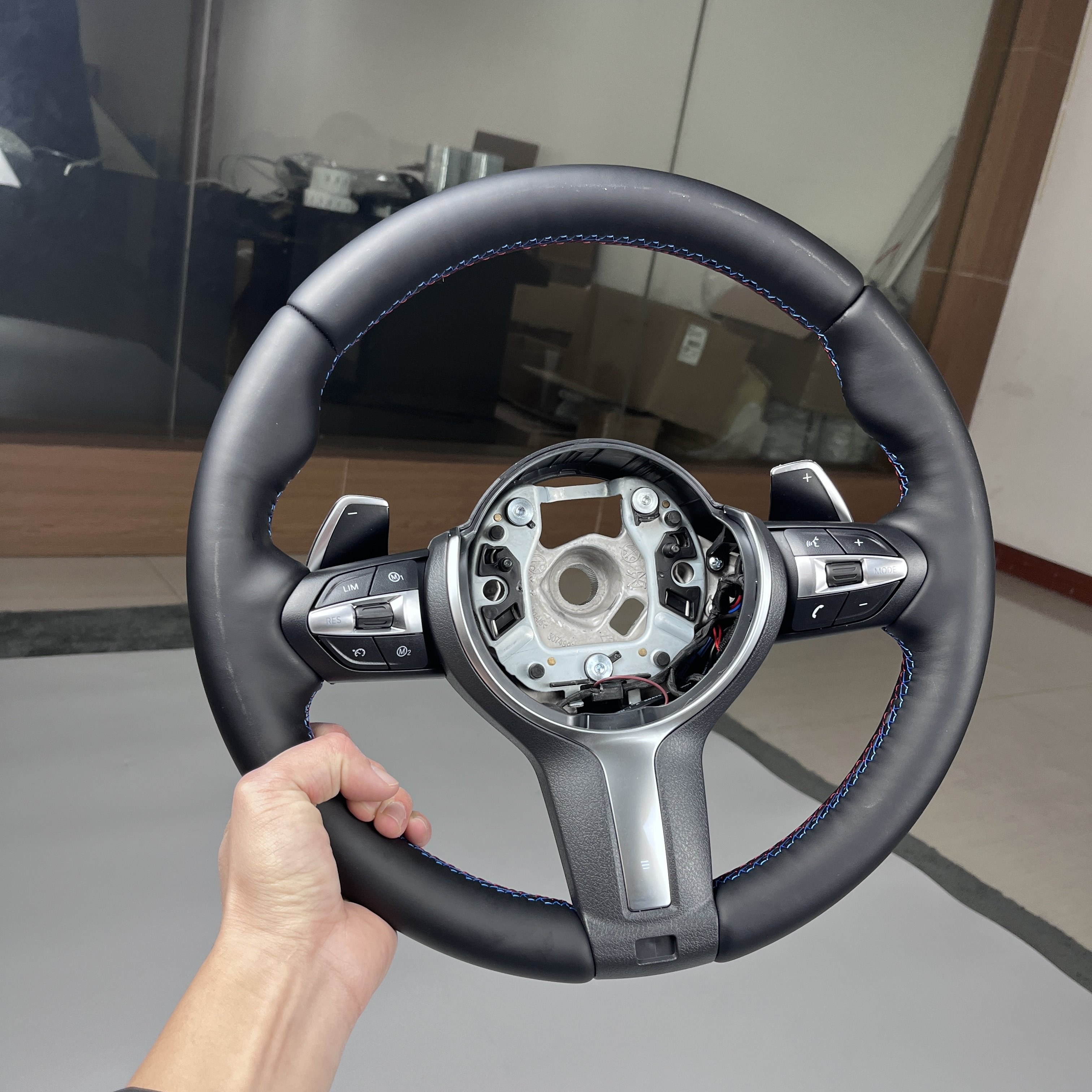 Auto Car Steering Wheel for Bmw F10 F30