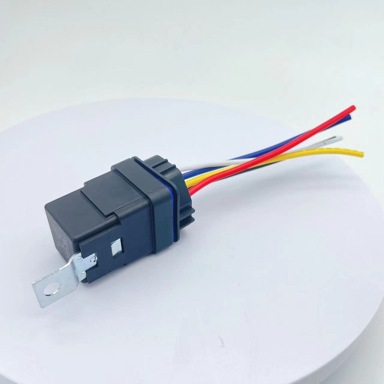 Automotive Relay 24V 40A 4 5 Pin Waterproof Integrated Relay With Wire Socket 12V 5-Pin Relay With Bases