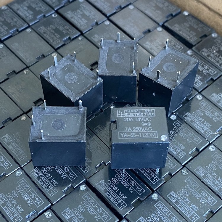 Yuanze YA- Miniature PCB Automobile Relay SARD Vehicle Door Lock Control Relay HFKW 20A 14VDC Micro Car Relay