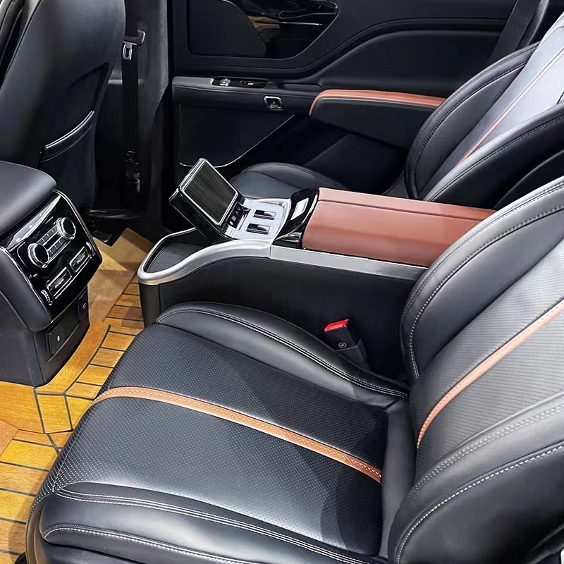 2022 Luxury Van Multifunctional Armrest With Usb Wireless Charger Cup Holder for Lincoln Navigator