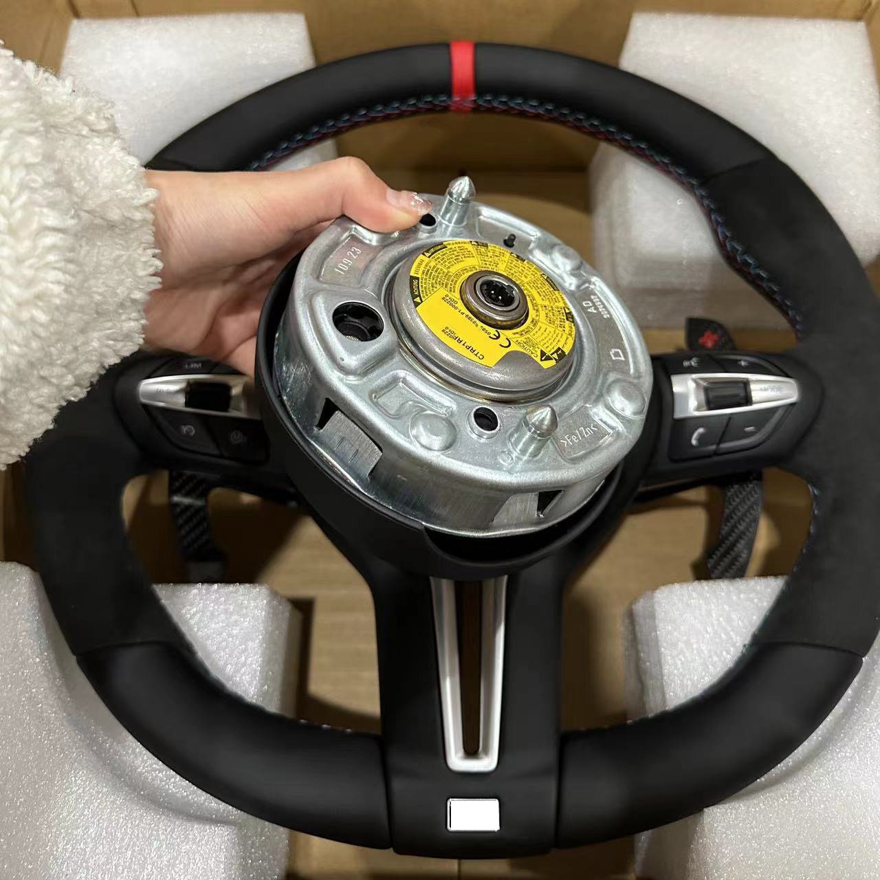 Automotive Black Real Leather Steering Wheel for Bmw 3 5 Series F10 F20 F30 M3 M5 E90 2007