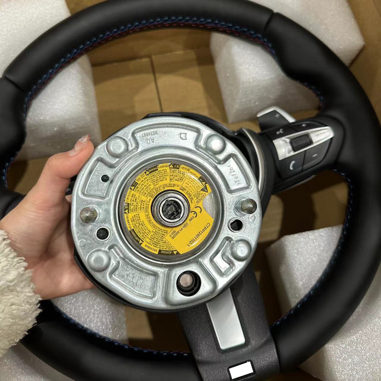 Automotive Black Real Leather Steering Wheel for Bmw 3 5 Series F10 F20 F30 M3 M5 E90 2007
