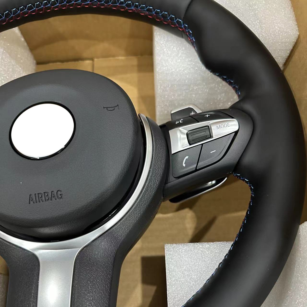 Automotive Black Real Leather Steering Wheel for Bmw 3 5 Series F10 F20 F30 M3 M5 E90 2007