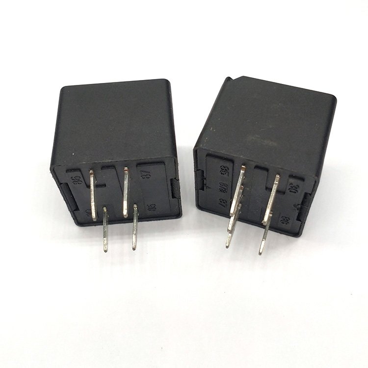 12V Auto Relay 12193601/ 15-8719 for buick Cars