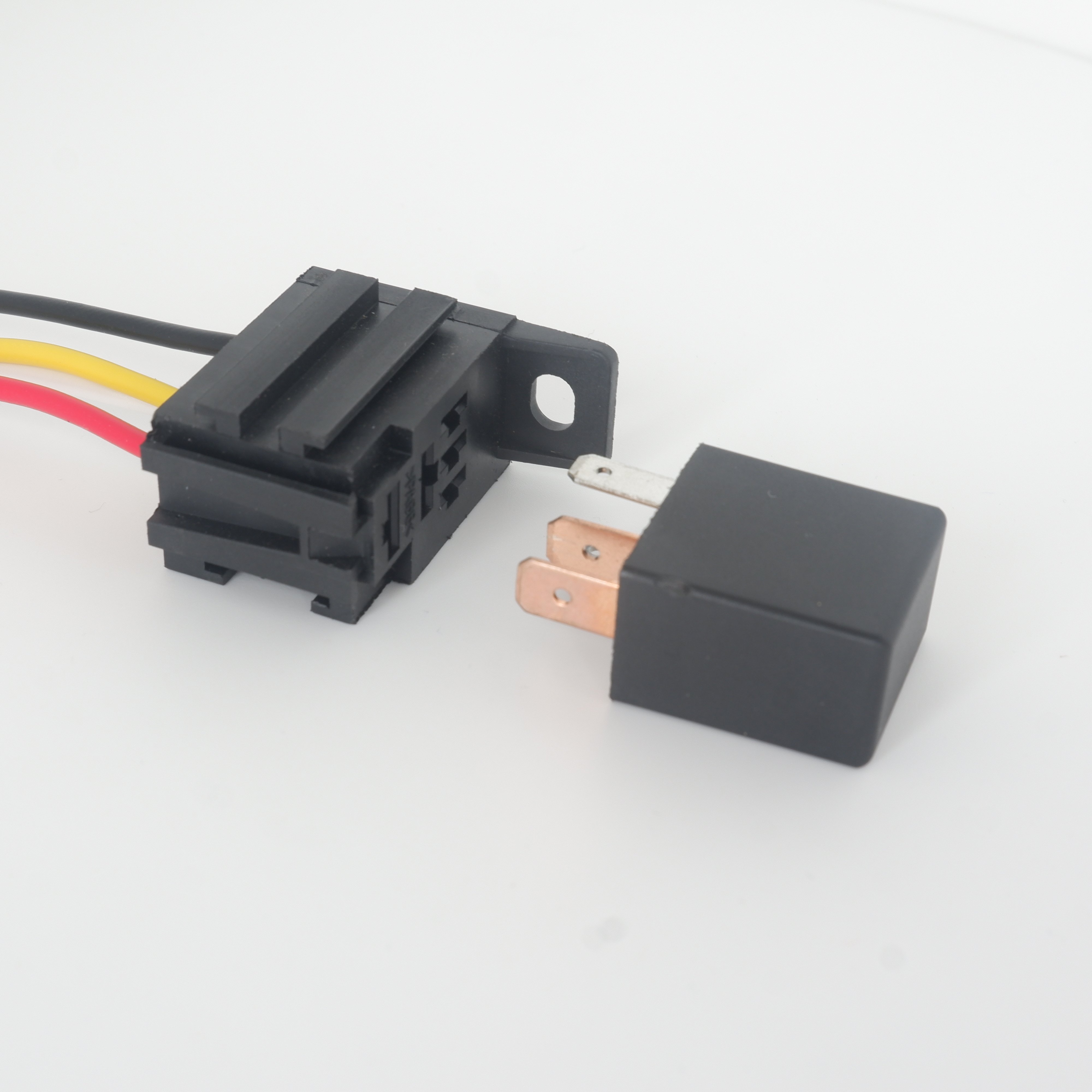 Micro Automotive Socket 5 Pin Wires Harness Mini Socket Relay 12v Car Relay for Automobile