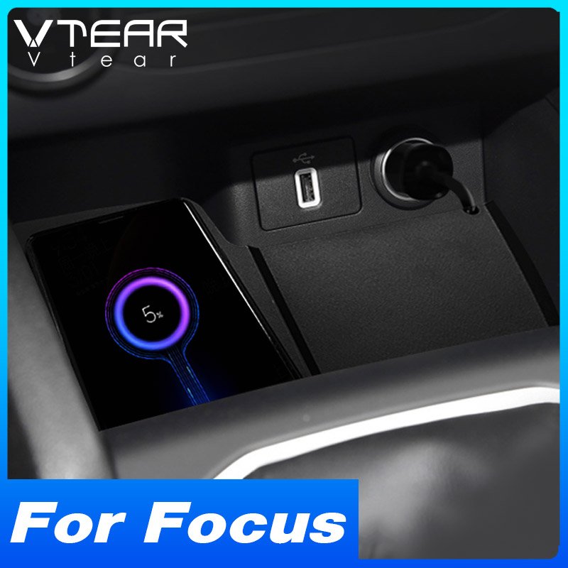 Car QI Wireless Charger for Ford Focus MK4 2021 2020 2019 Accessories Modification 15W Fast Phone Charging Plate Pad