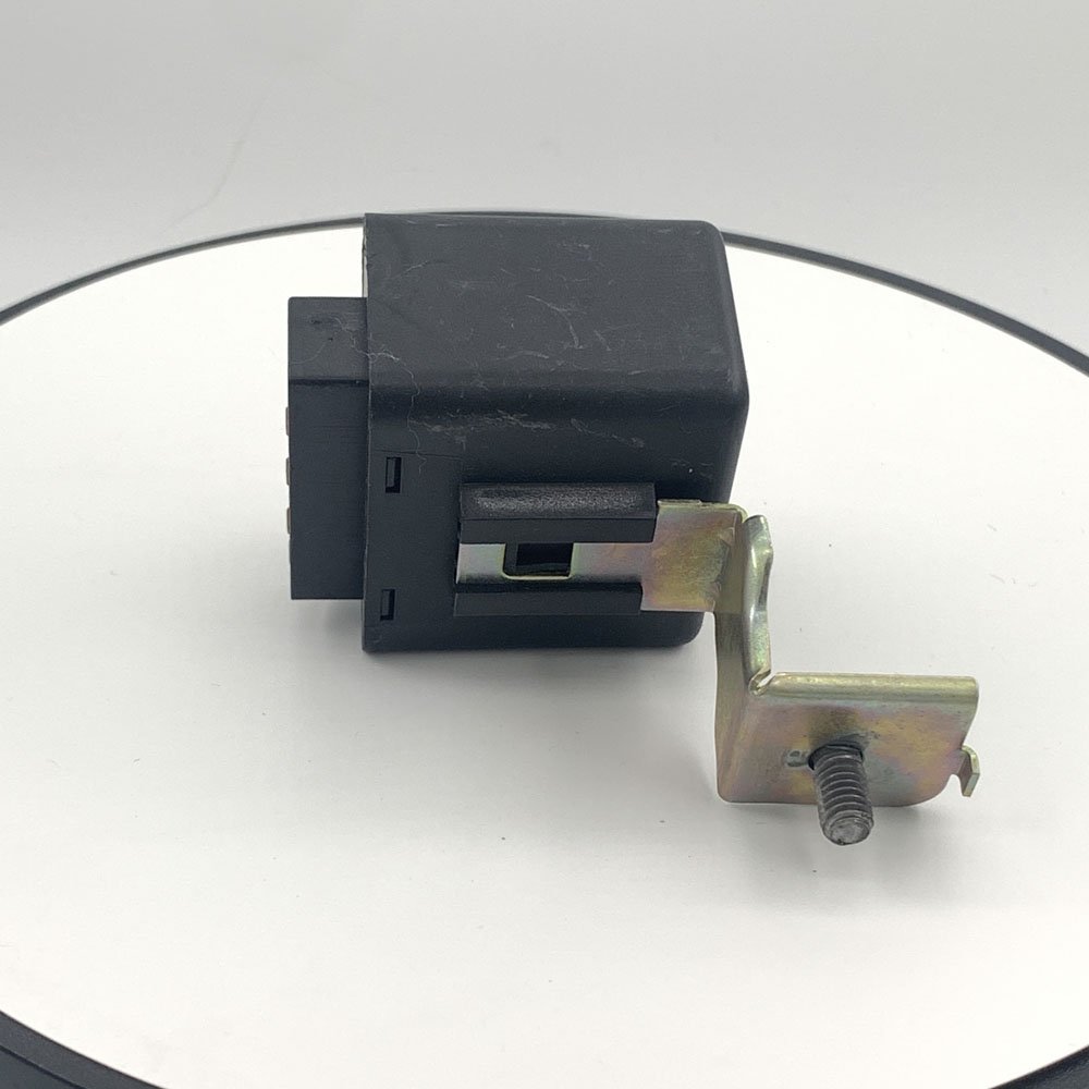 Window Wiper Relay 95420-H1500 for HYUNDAI TERRACAN HT313 JQ321 DC12V 7PIN