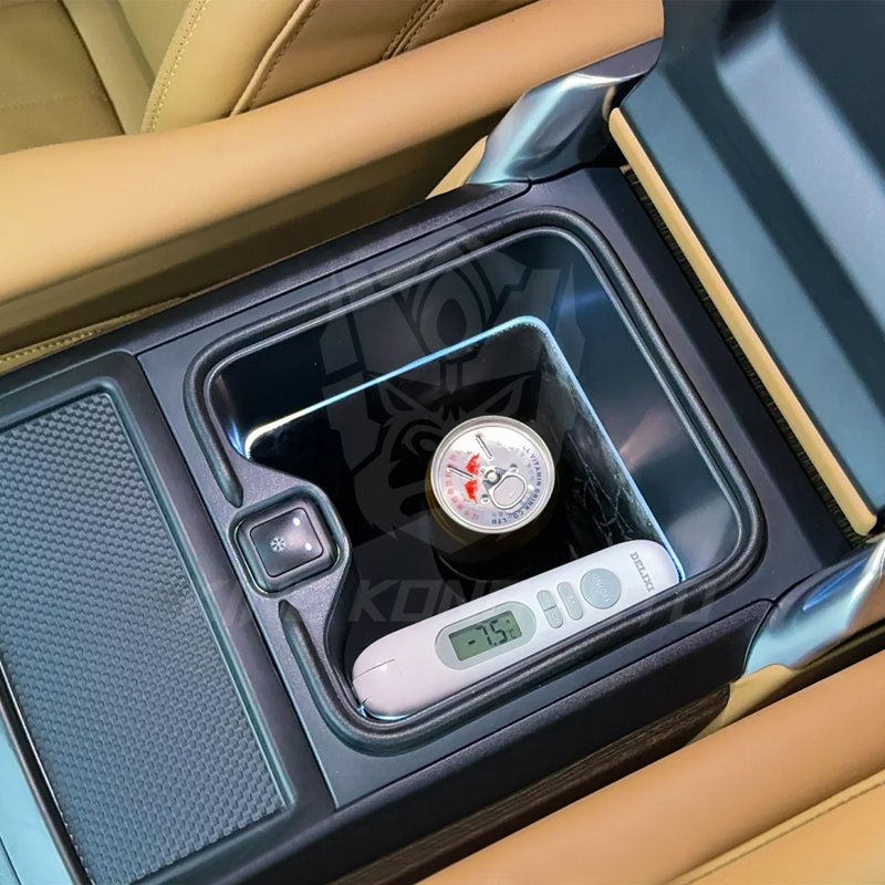 Car Interior Accessories Mini Auto Freezer Car Armrest Fridge Portable Armrest Referigator for Range Rover