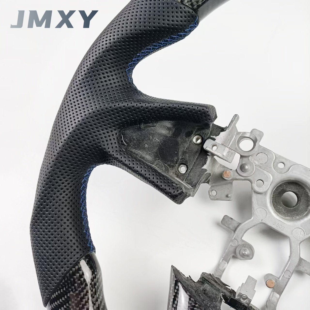 Hot Selling Custom High Quality Gloss Black Carbon Fiber D-Shape Steering Wheel for Infiniti Q50 Q60 QX50