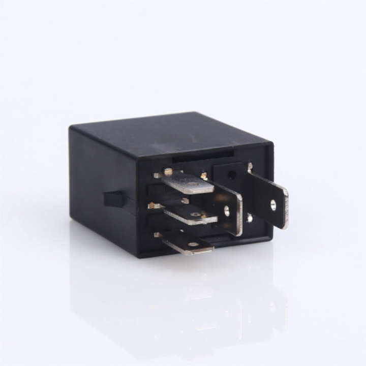 Auto Parts Relay 95224-2D000 for Mercedes-Benz