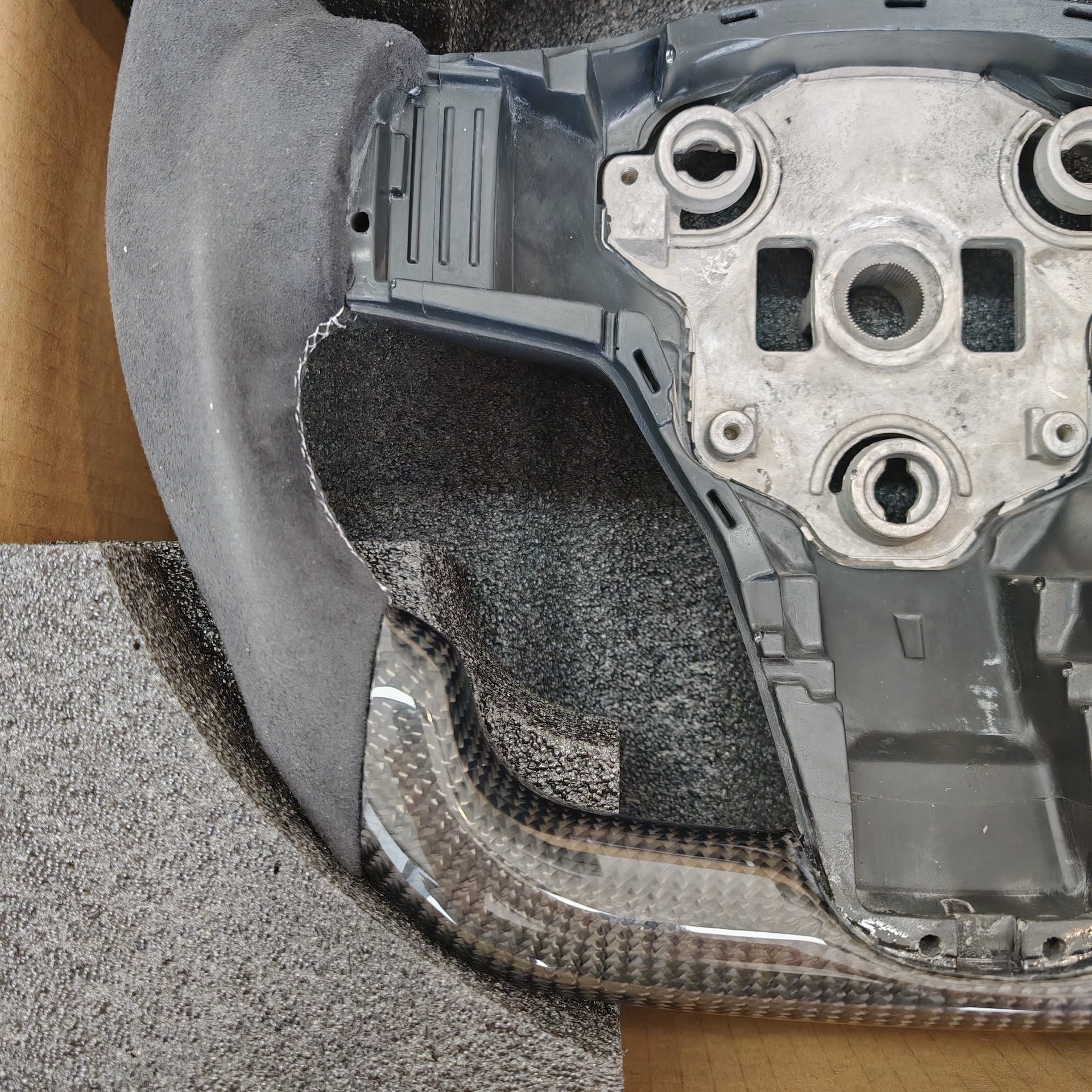 For Tesla Model 3 Y Yoke 2017 2018 2019 2020 2021 2022 2023 Carbon Fiber Suede Interior Accessories For Cars Steering Wheels