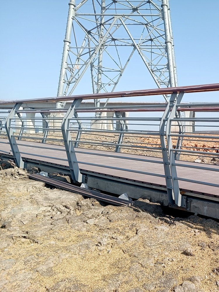 Stainless Steel Cable Armrests Railings Wooden Stack Road Racket Riverwalk Landscape Bridge Wire Rope