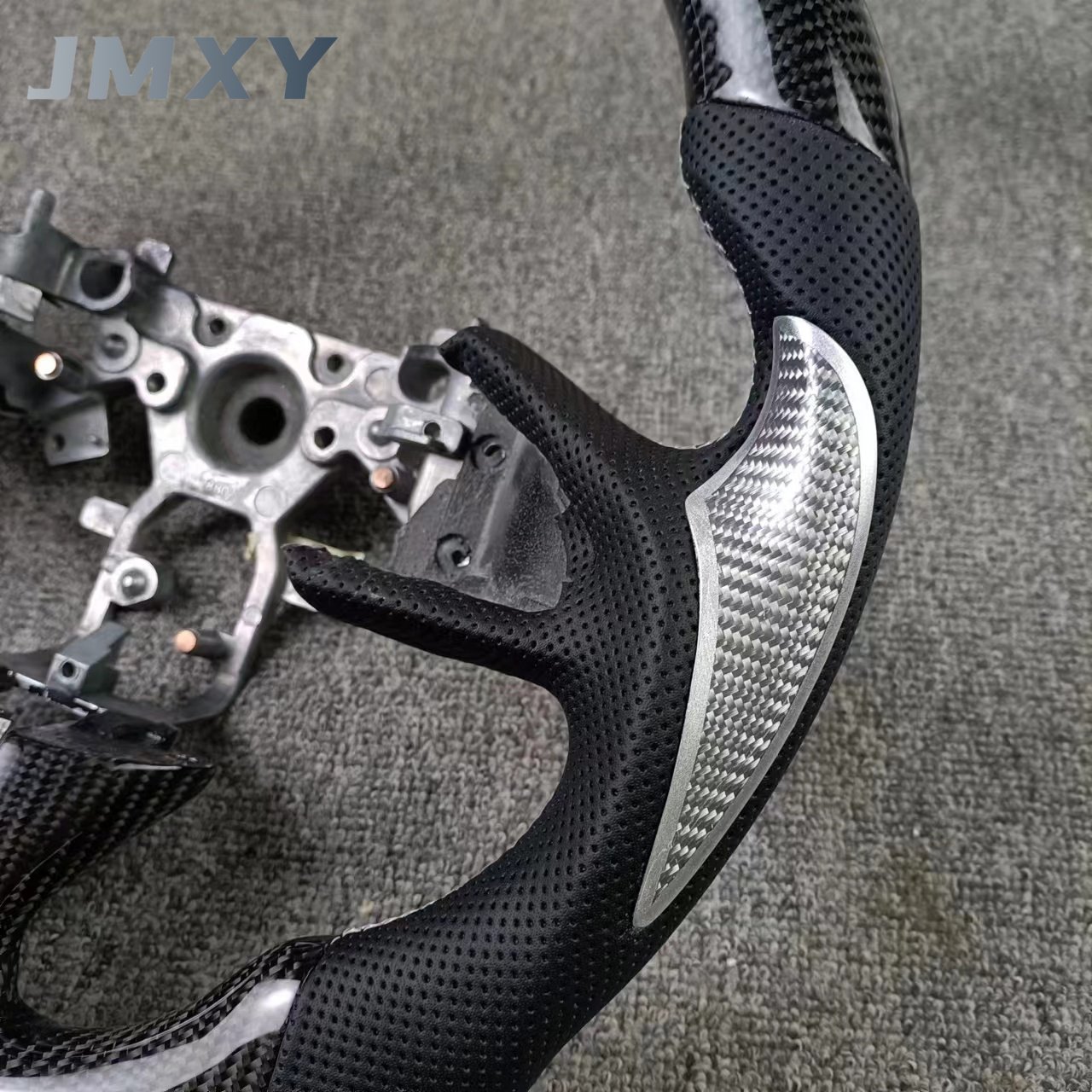 Customized for Infiniti 2014 2015 2016 2017 Q5 Q60 QX50 sports carbon fiber steering wheel