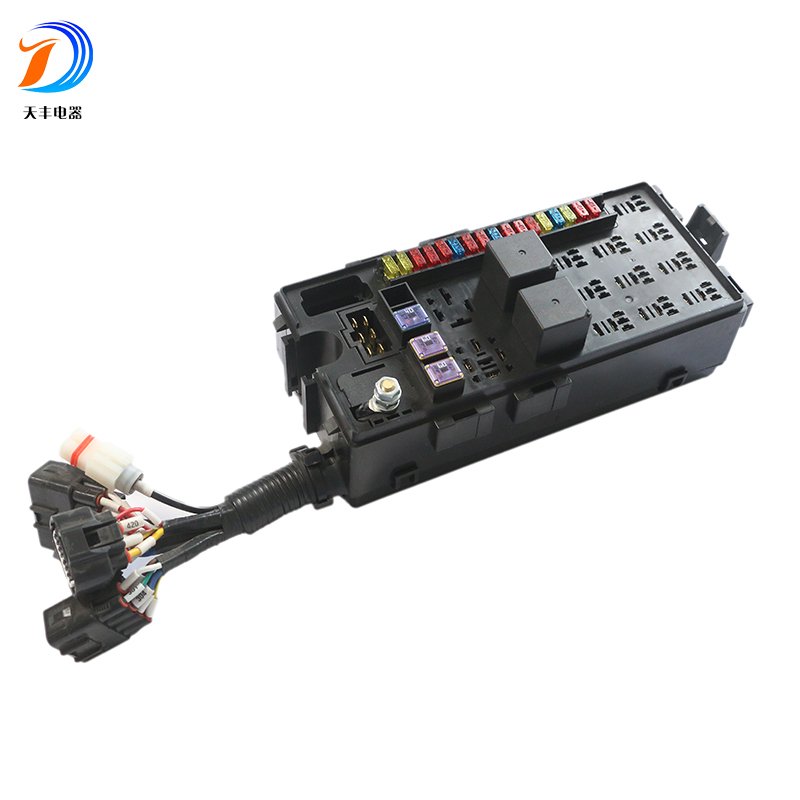 18 Way Fuse Relay Box Car Automotive Insurance for Automotive Marine