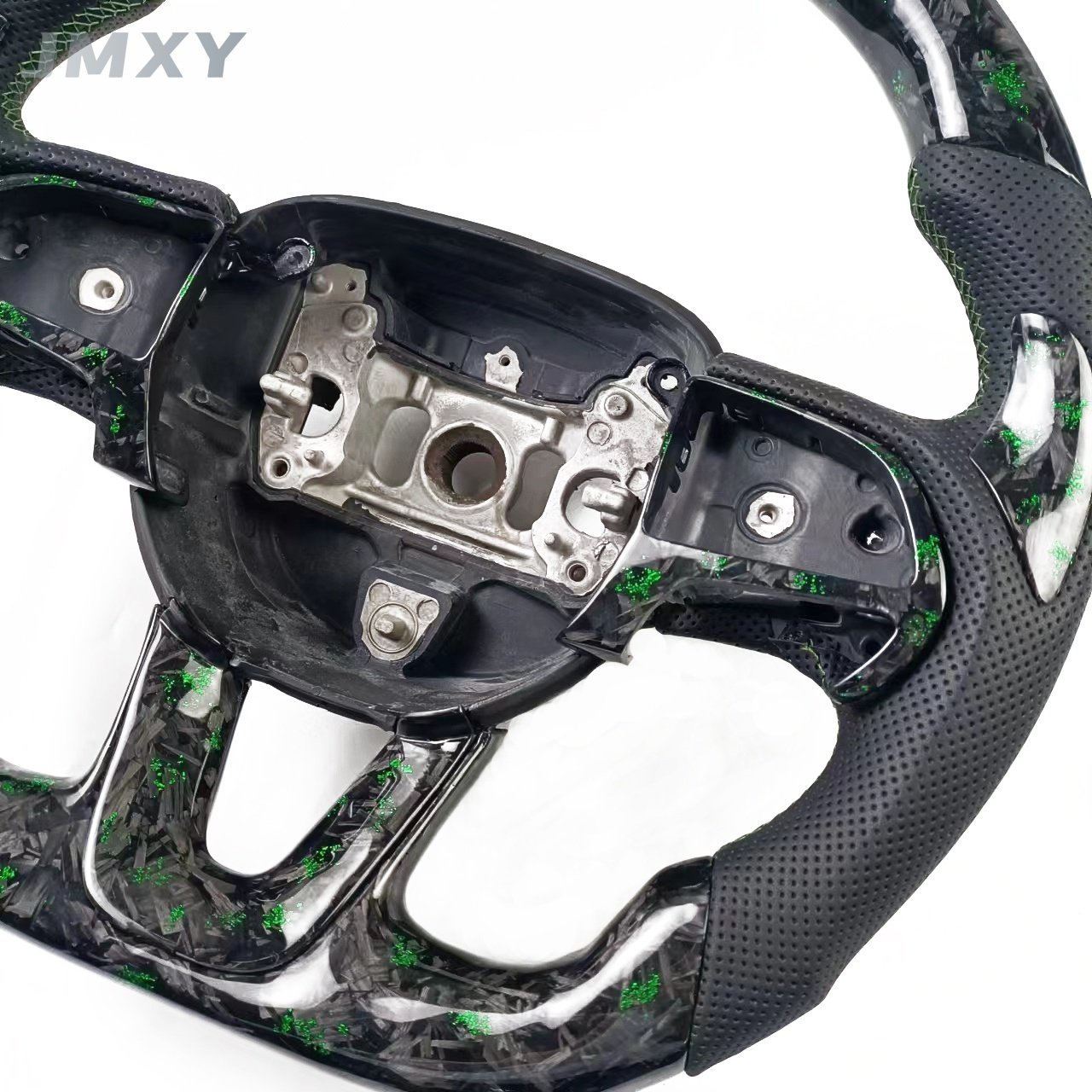 Car carbon fiber steering wheel is suitable for the 2015 Dodge Challenger steering wheel