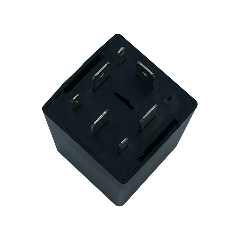 NEW European Truck Auto Universal Relay Oem 1387022 1475750 131504 Flash Relay for SCANIA